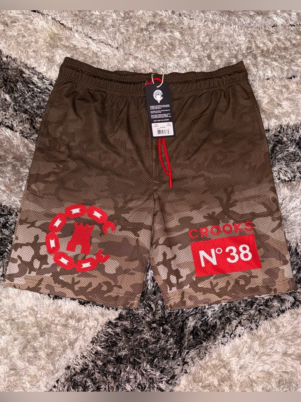 Crooks & Castles Brown Camo Mesh Basketball Shorts Red Graphic Men’s S NWT
